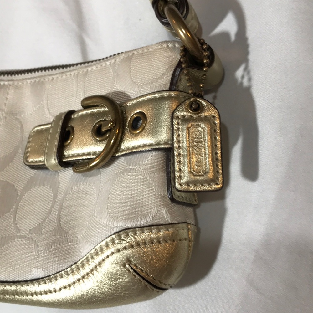Coach Gold Leather Trim & Cream Wristlet/Bag - Picture 2 of 9